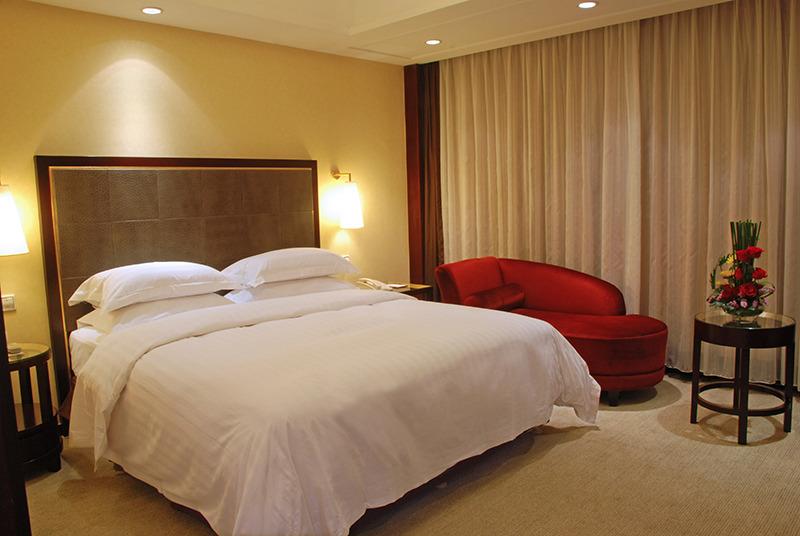 Guangzhou New Century Hotel Bagian luar foto