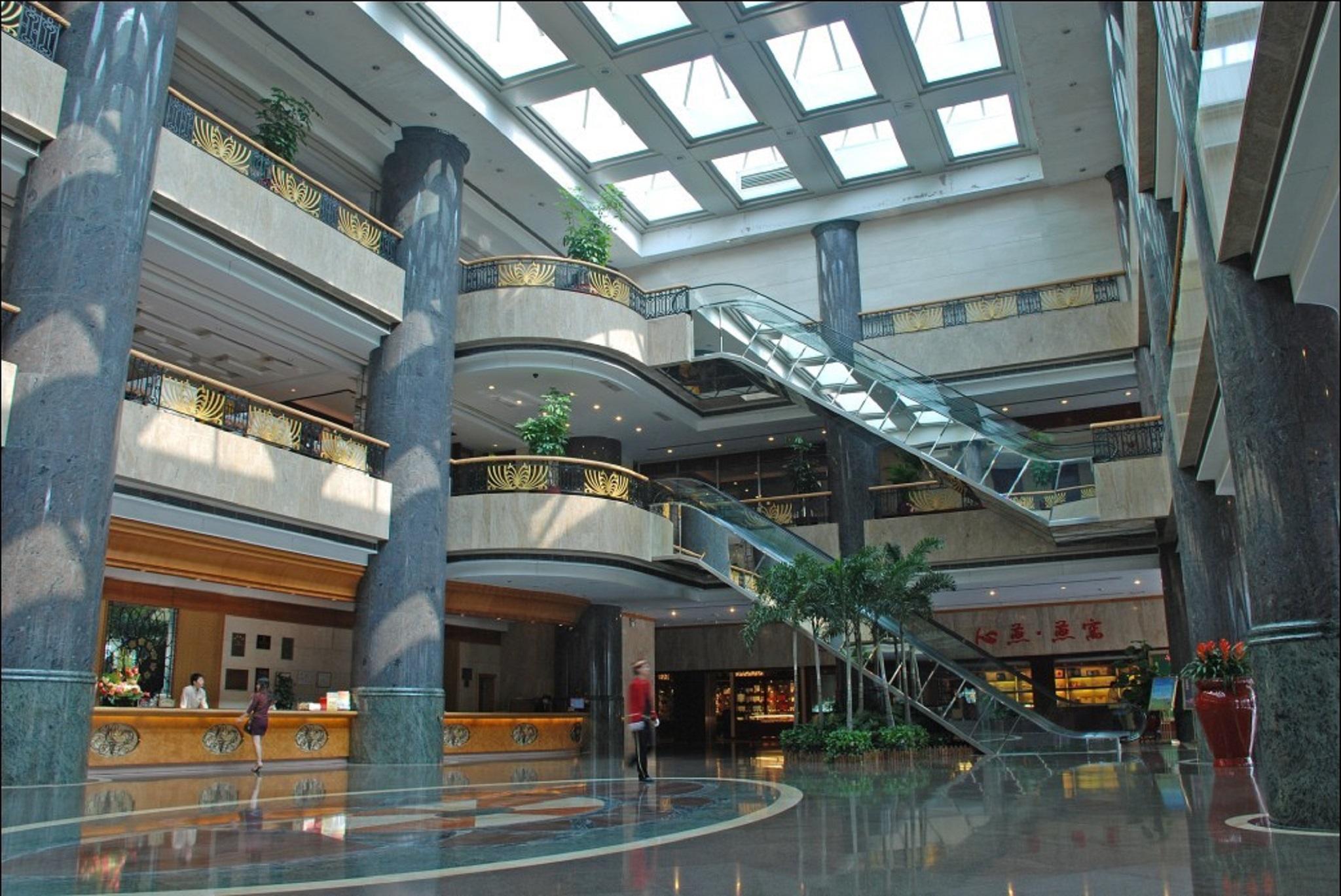 Guangzhou New Century Hotel Bagian luar foto