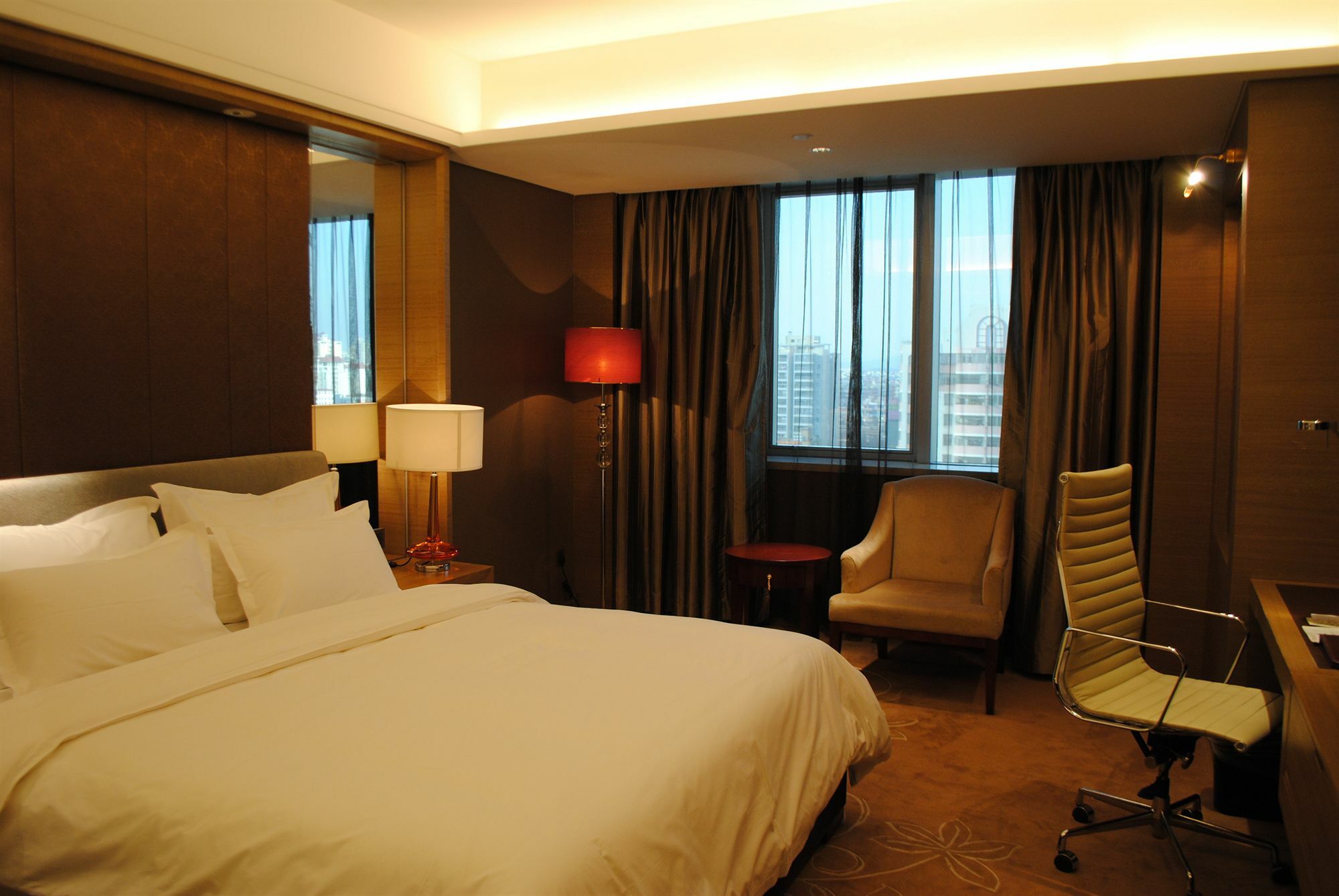 Guangzhou New Century Hotel Bagian luar foto