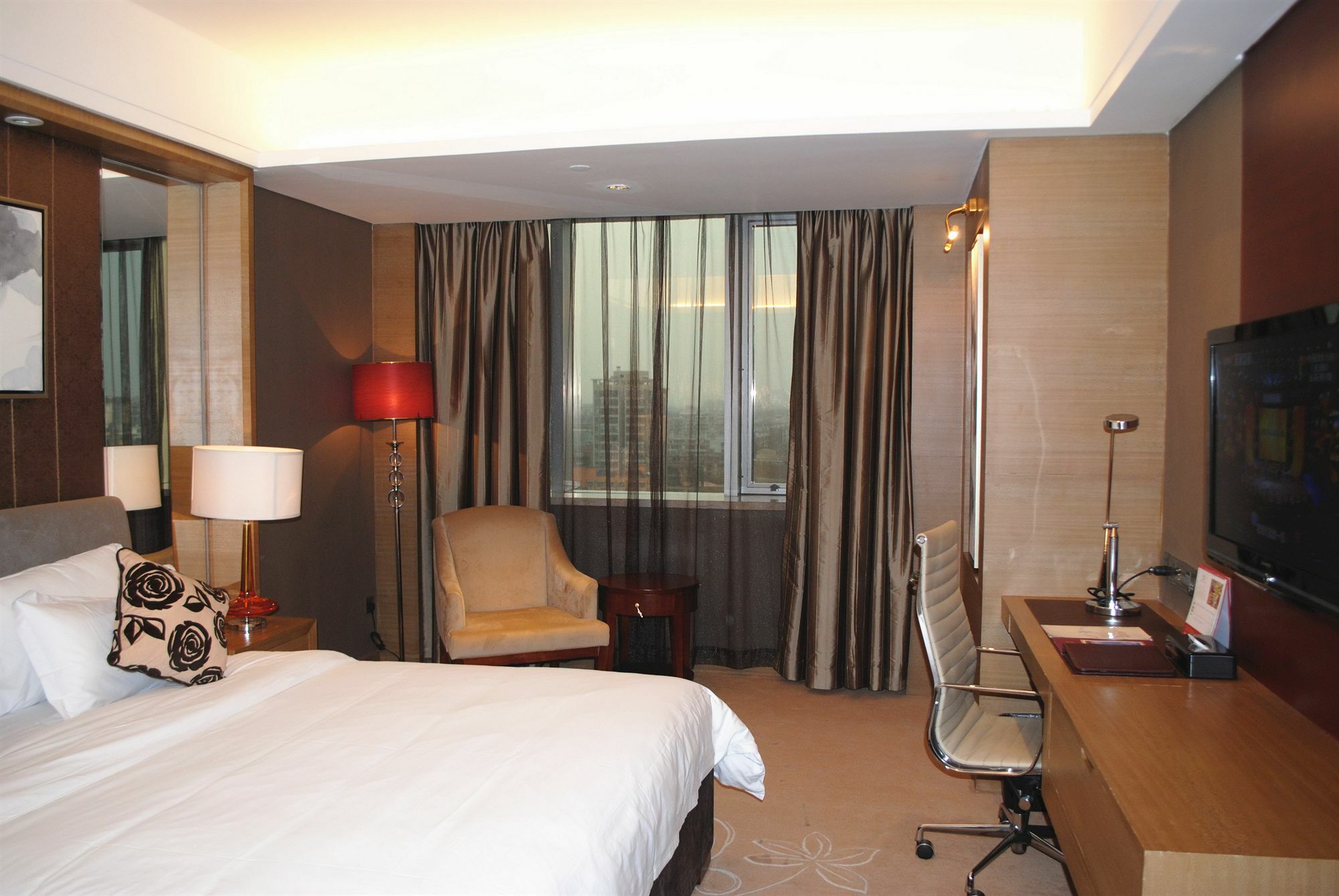 Guangzhou New Century Hotel Bagian luar foto